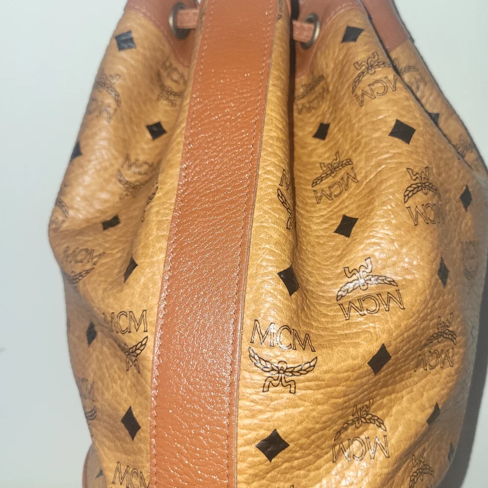 MCM Made in Germany Bucket Bag - Picture 7 of 10
